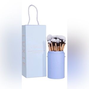 LUXIE DREAMCATCHER makeup brush set with holder (15 brushes) brand new/unopened